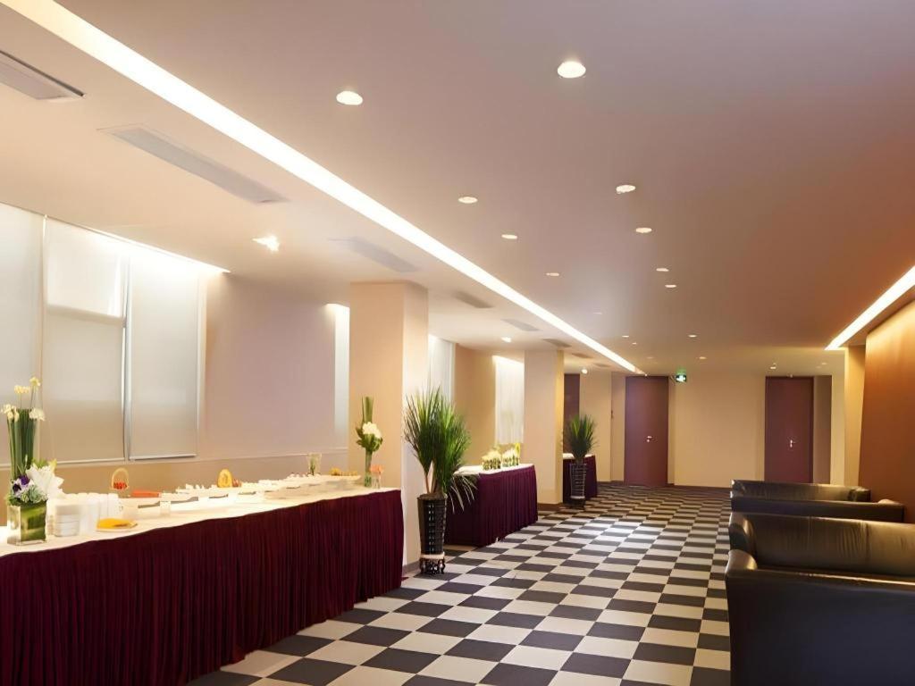 Catic Hotel--Adjacent Buliding Zhuhai Esterno foto